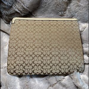 NWOT**COACH** Signature Canvas Tablet Sleeve